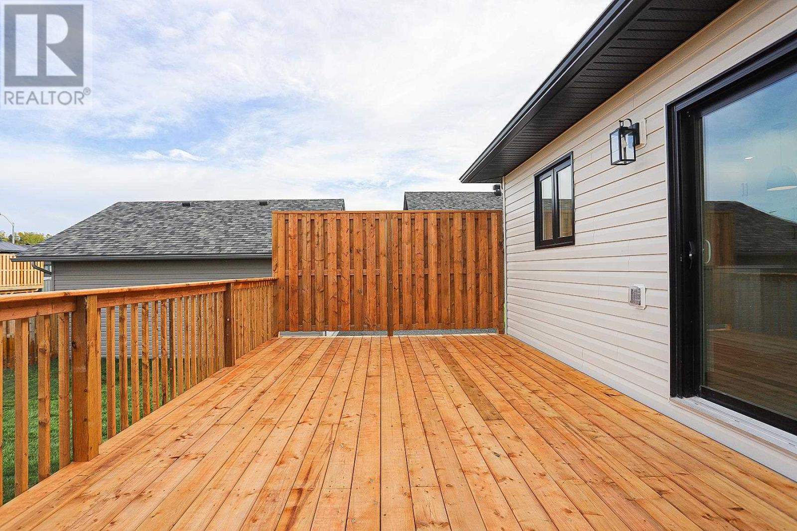 7 Noah Dr Property Photo 10