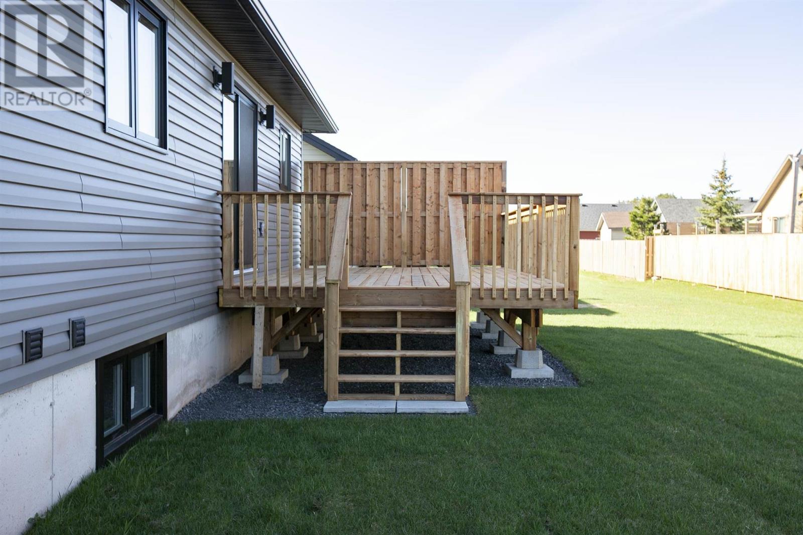 28 Noah Dr Property Photo 6