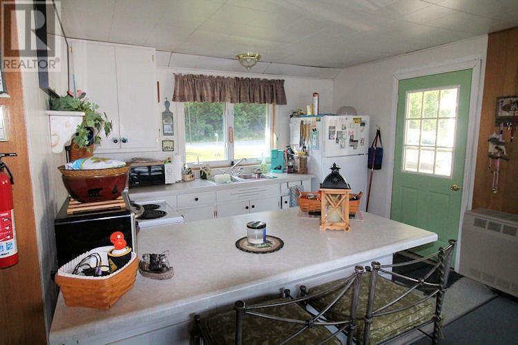 341 Leisure Bay Rd Property Photo 12