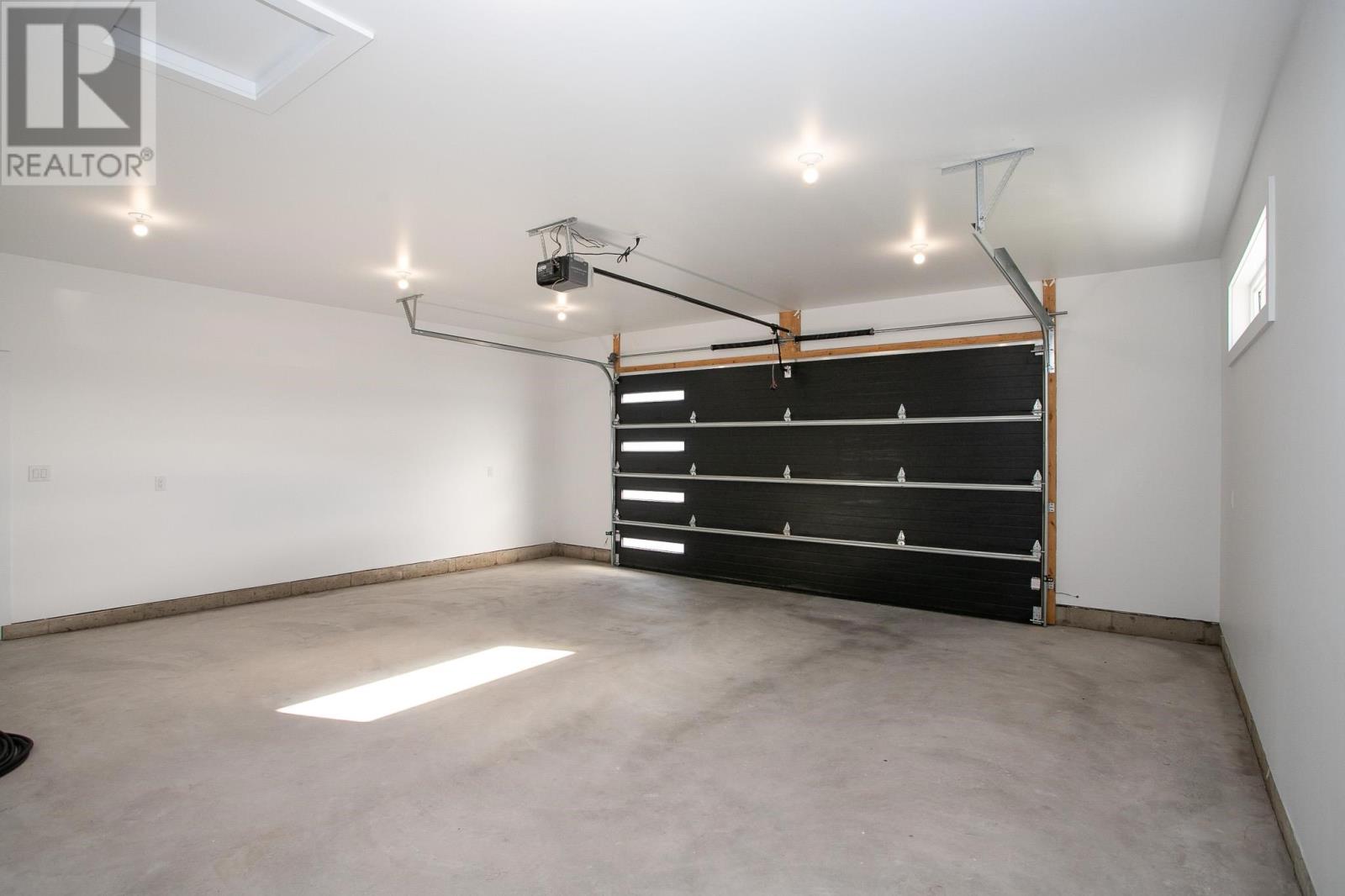 24 Noah Dr Property Photo 7