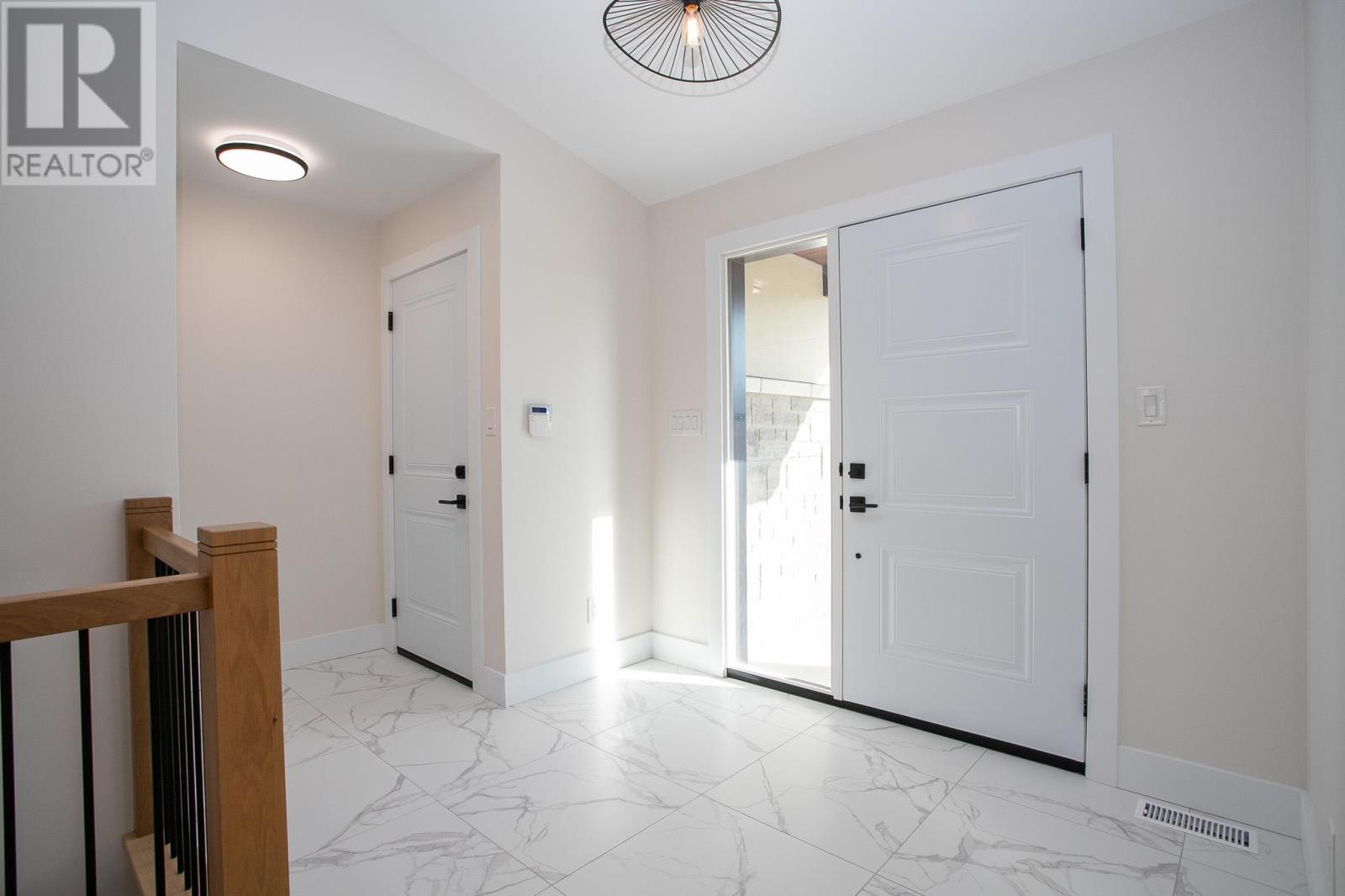 24 Noah Dr Property Photo 8