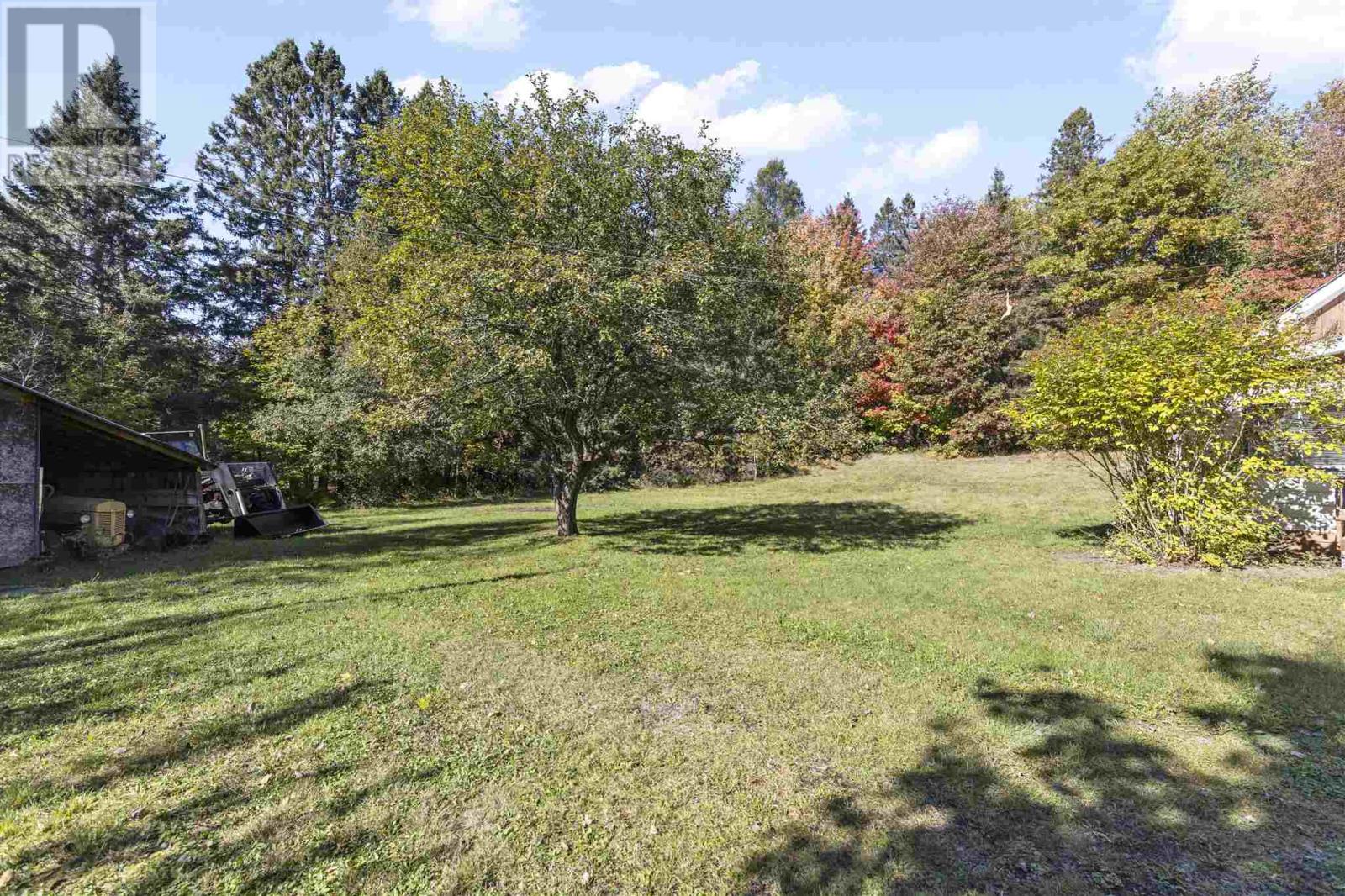 1532 Third Lin W Property Photo 8