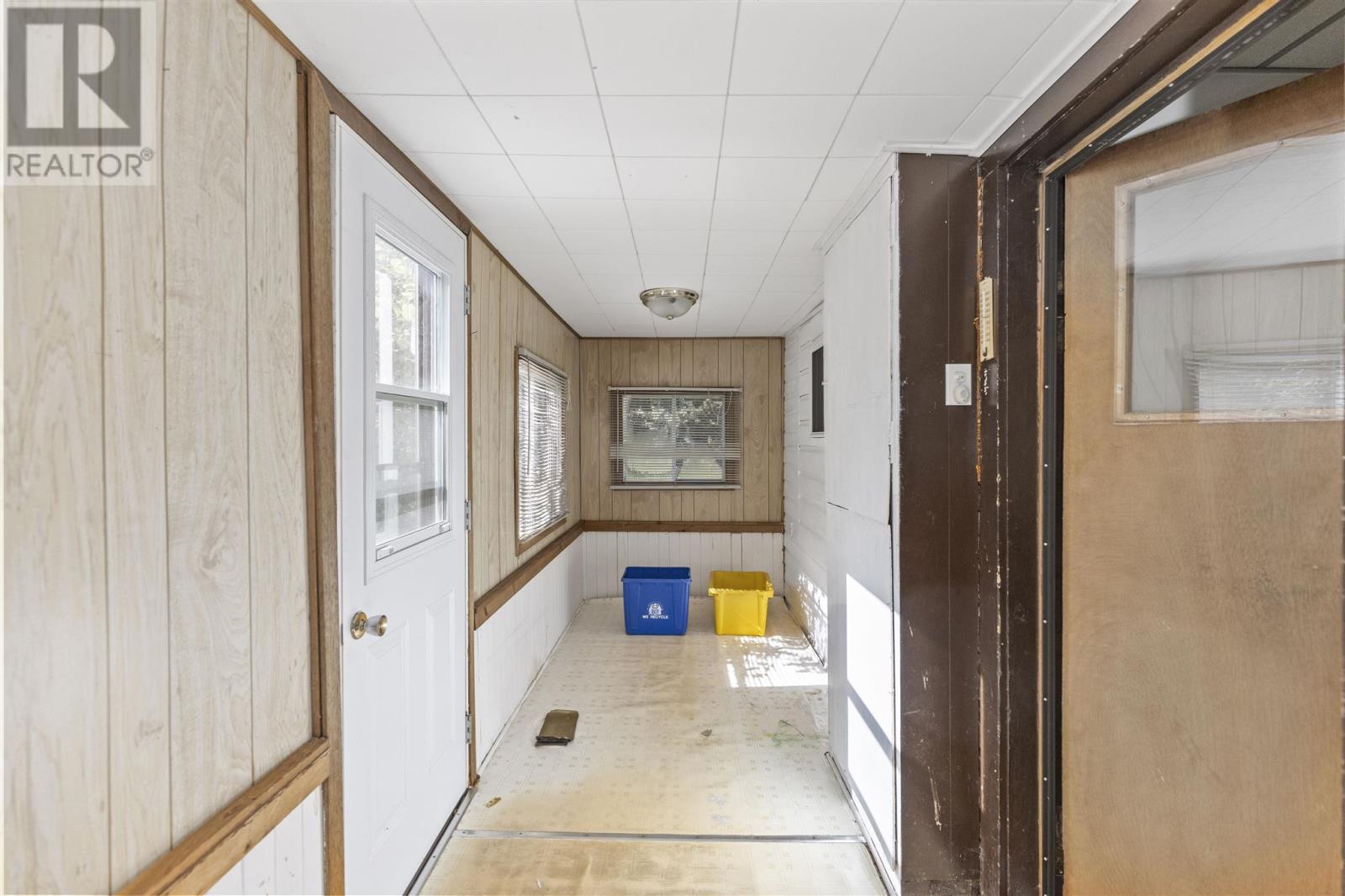 1532 Third Lin W Property Photo 10