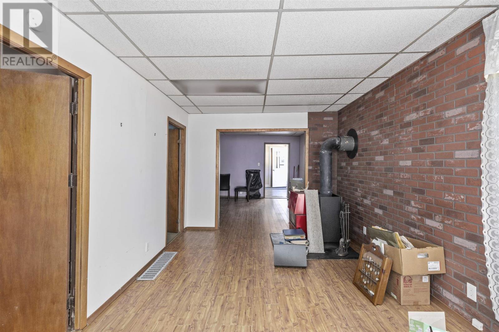 1532 Third Lin W Property Photo 14