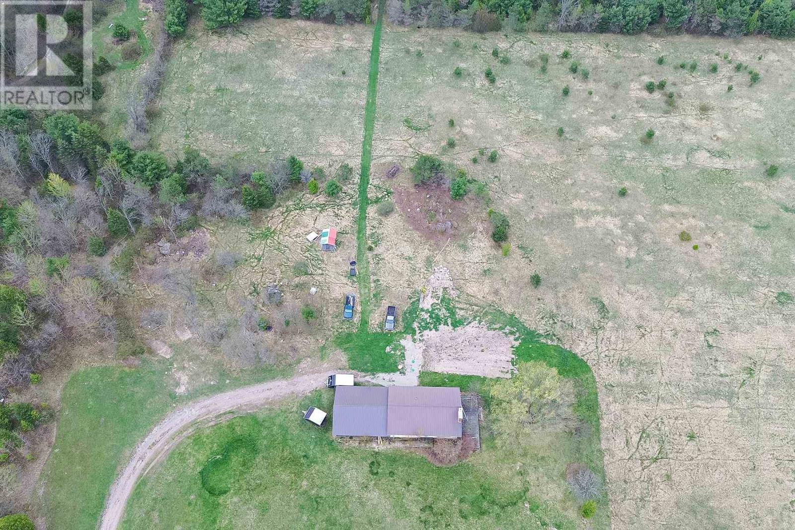 2277 D Line Rd Property Photo 15