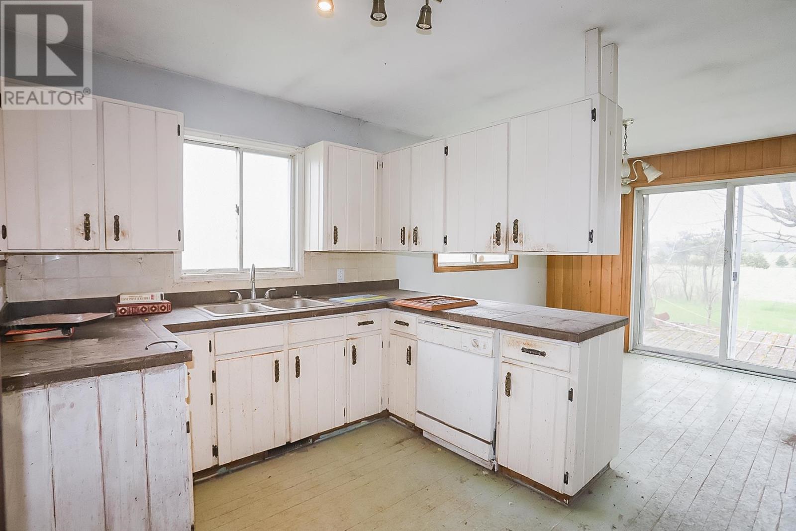 2277 D Line Rd Property Photo 25