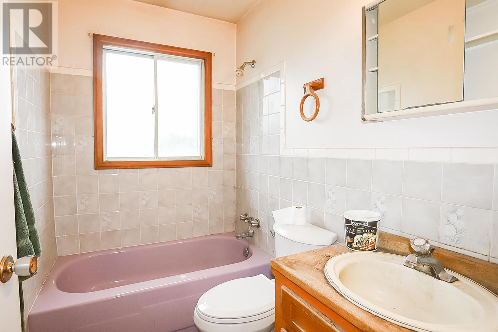 2277 D Line Rd Property Photo 41