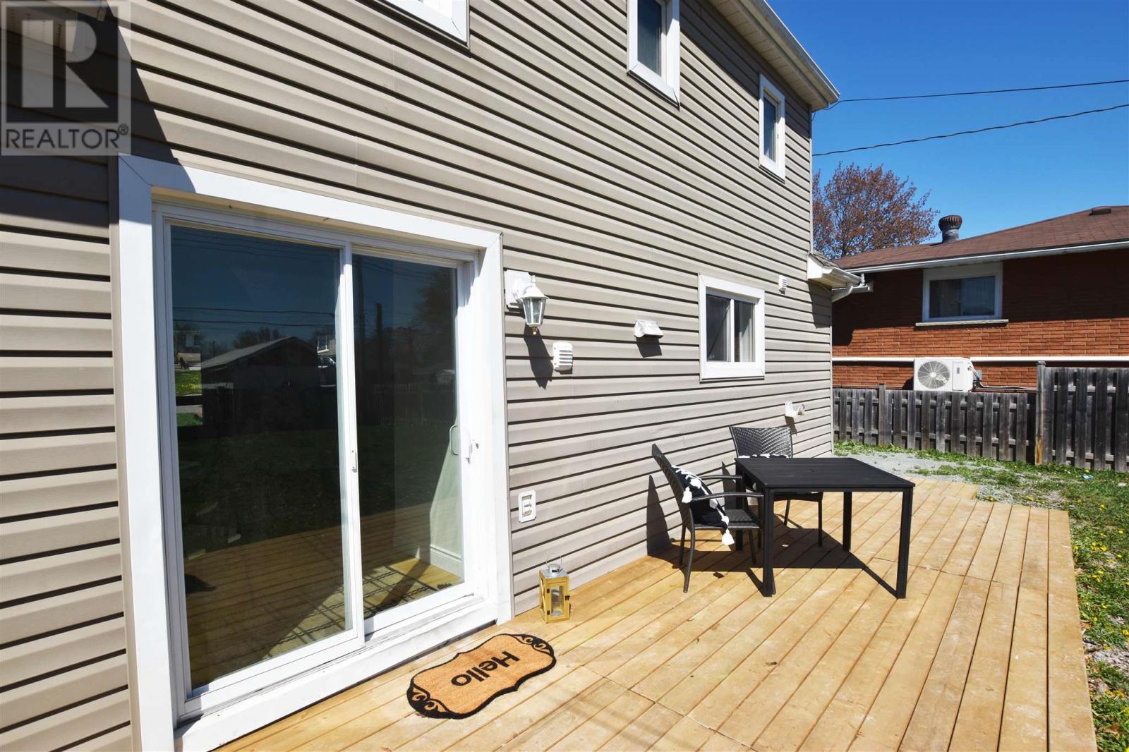 225 Tilley Rd Property Photo 6