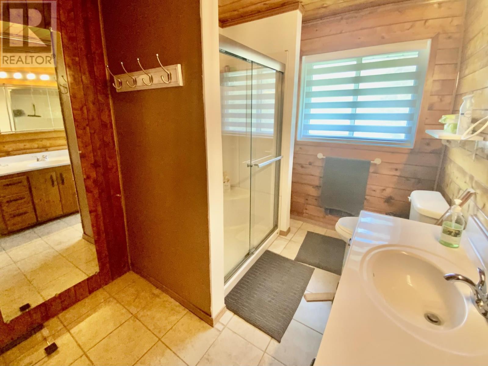 240 Highway 563 Property Photo 12