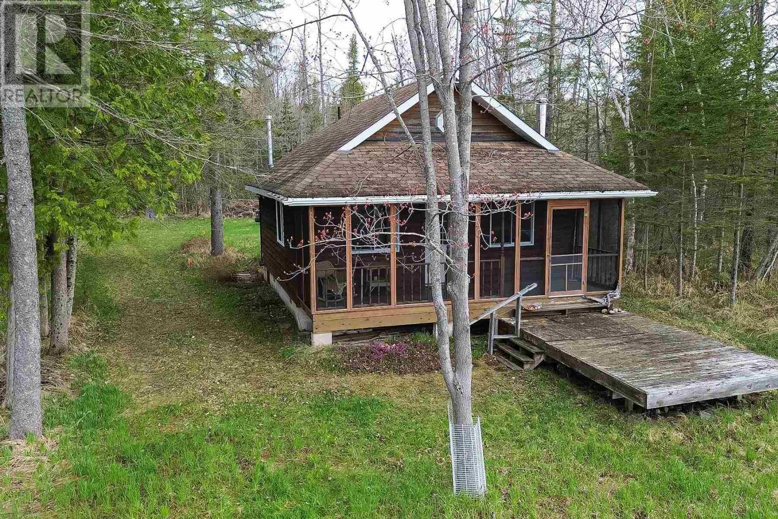 4967 Gordon Rd Property Photo 2