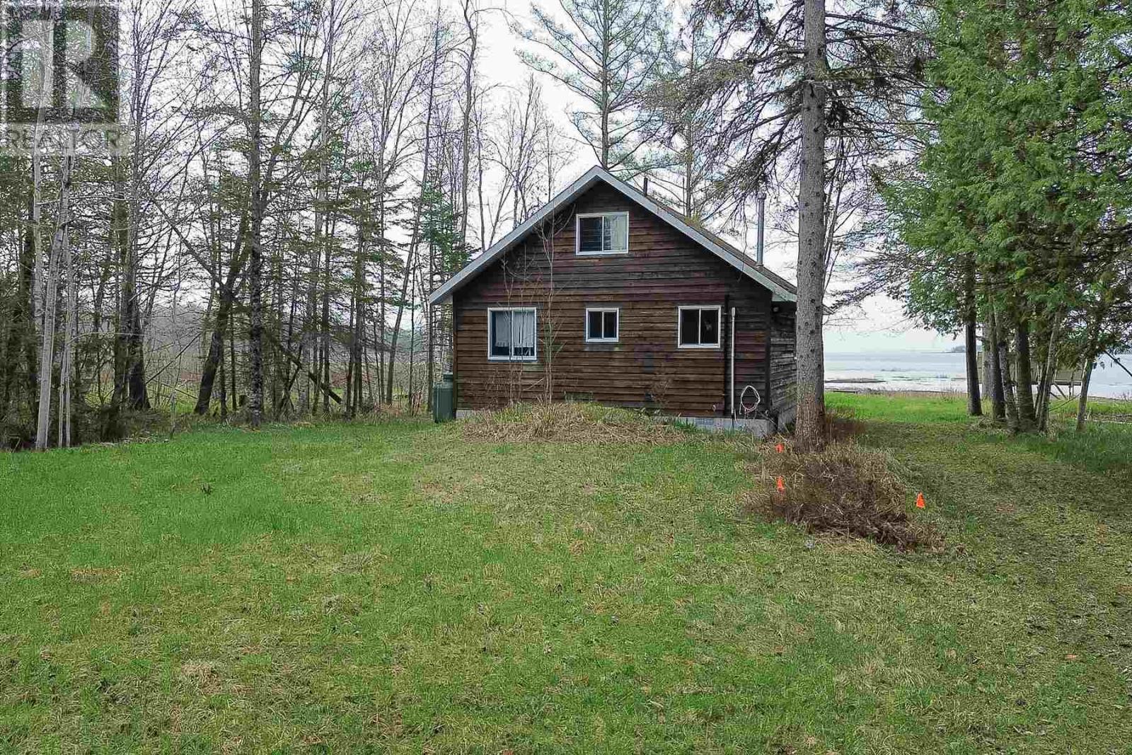 4967 Gordon Rd Property Photo 8