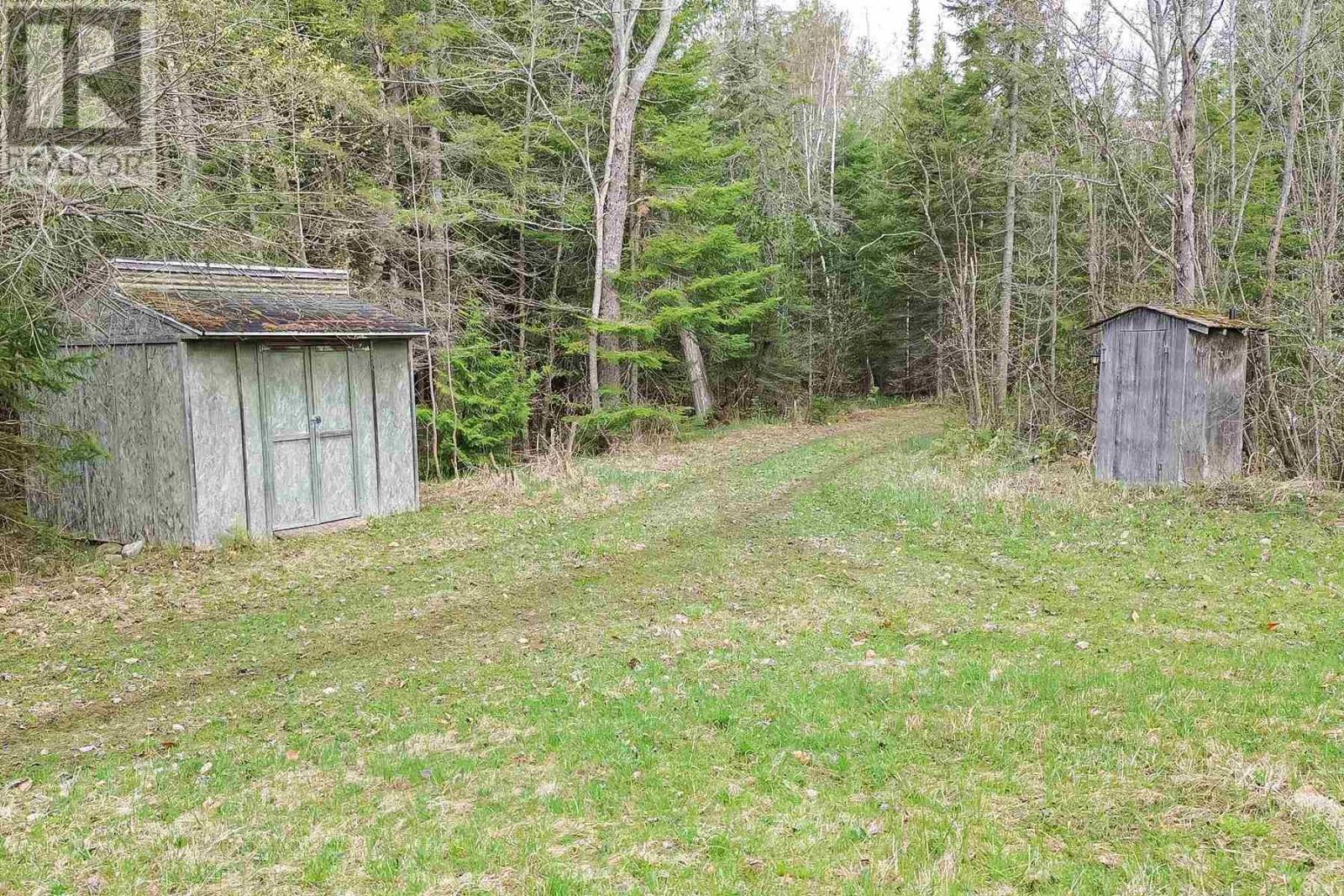 4967 Gordon Rd Property Photo 23