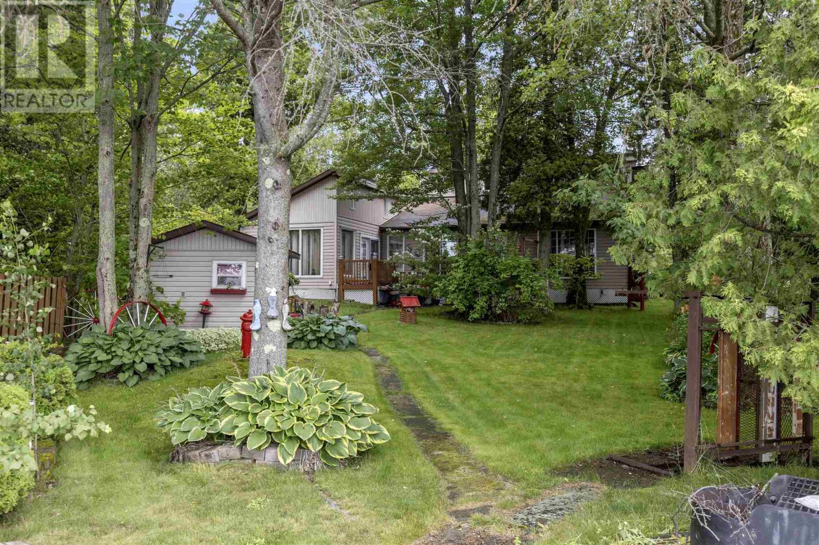 43c Walker Ln Property Photo 4