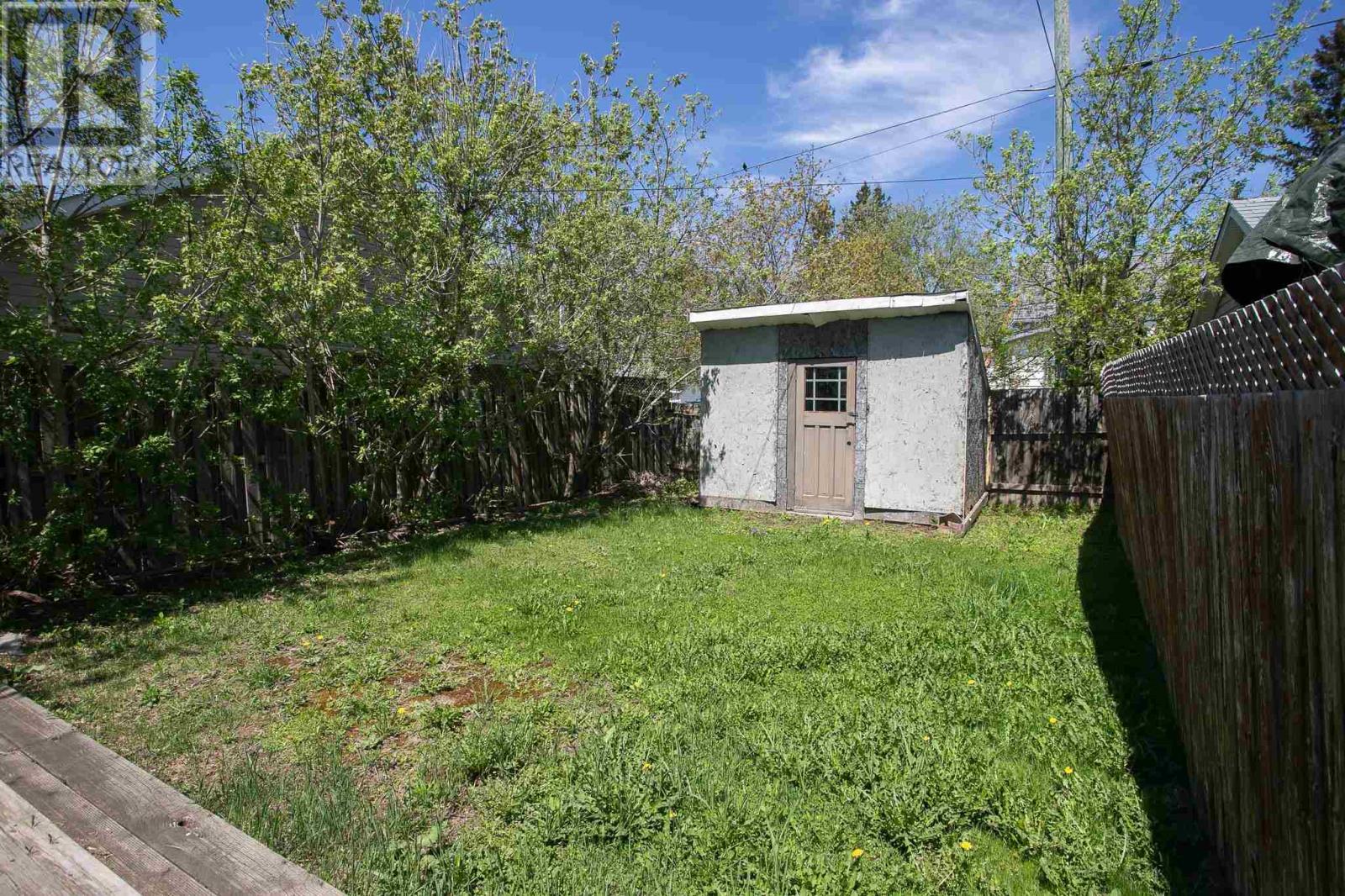 155 Wilcox Ave Property Photo 4
