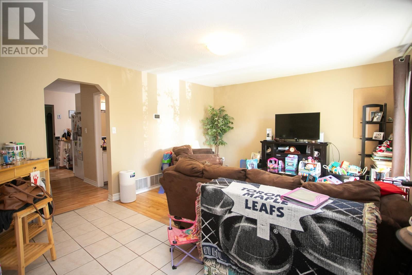 155 Wilcox Ave Property Photo 7