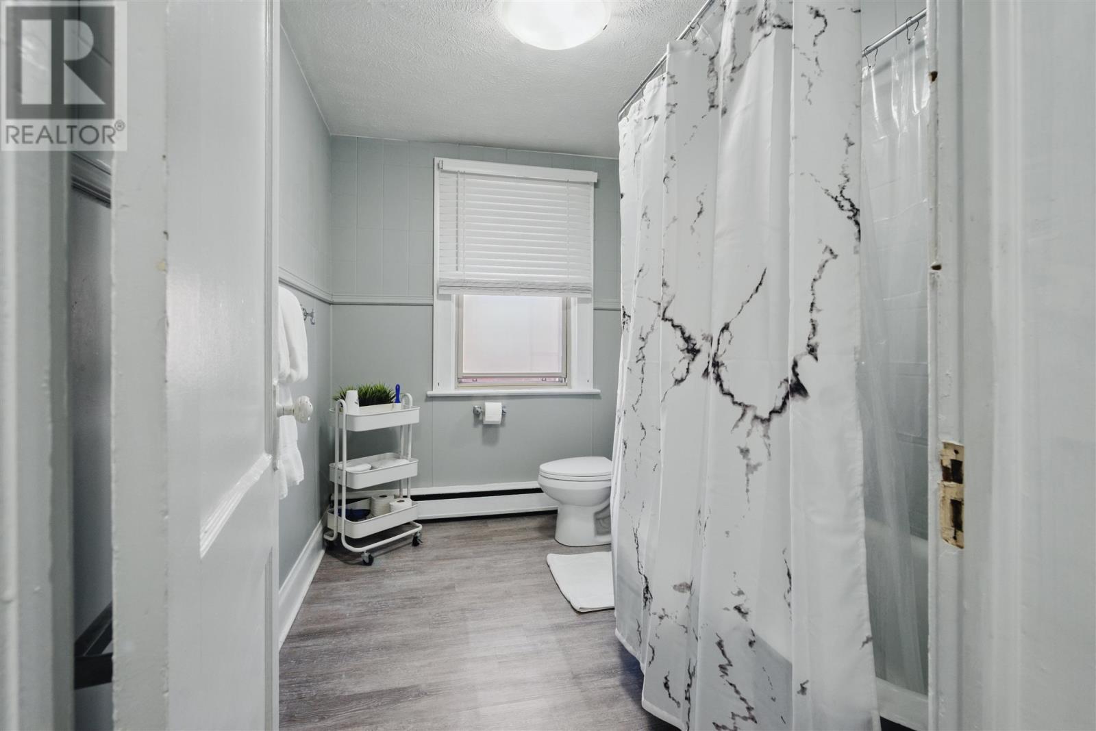 183 Albert St E Property Photo 10