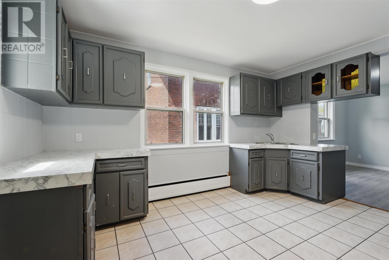 183 Albert St E Property Photo 26