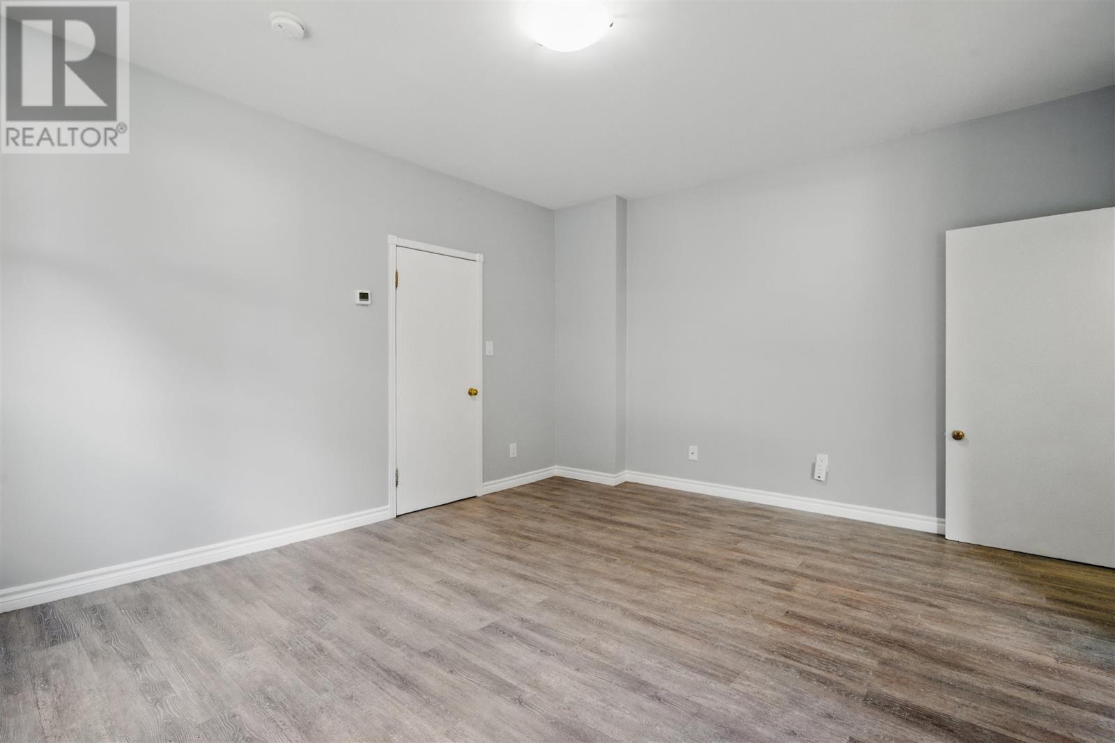 183 Albert St E Property Photo 30