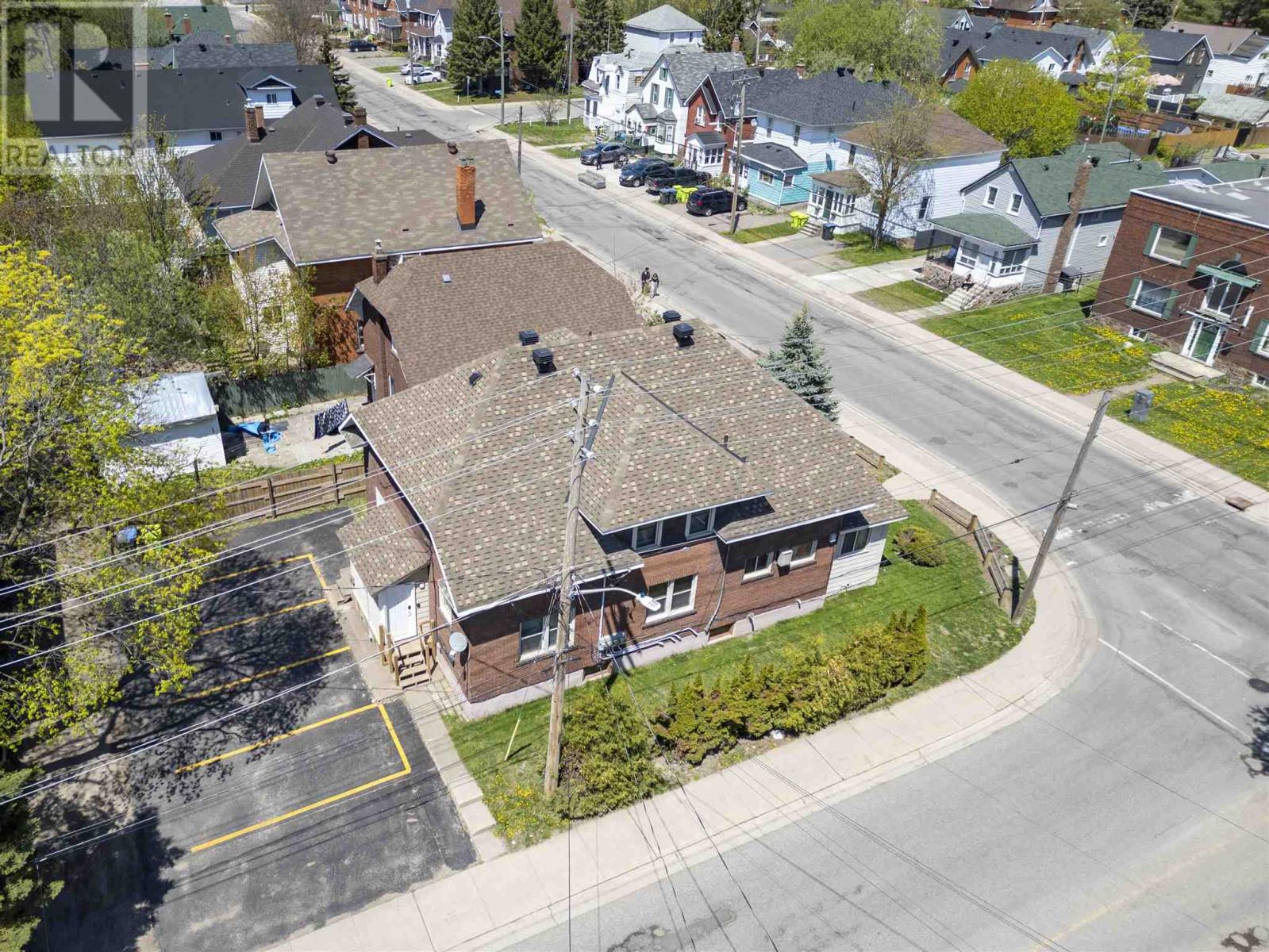 183 Albert St E Property Photo 41