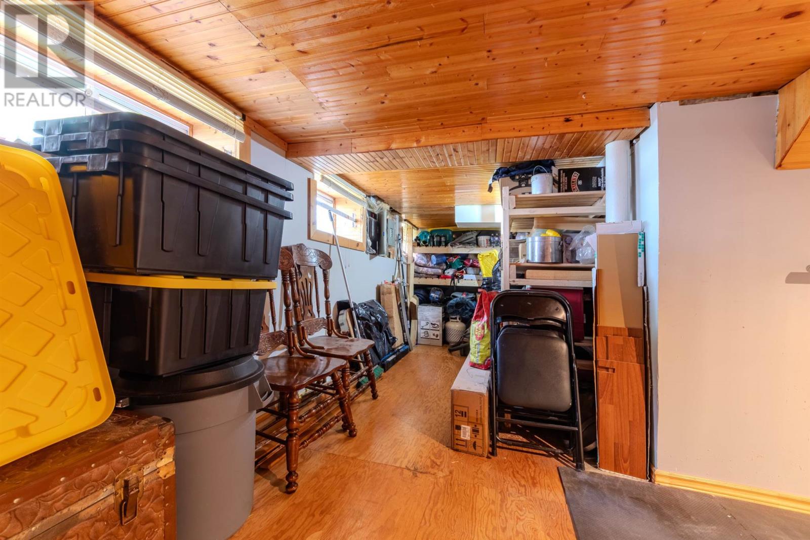 776 Second Line W Property Photo 38
