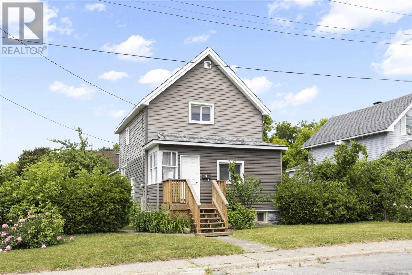 41 Wilcox AVE Property Photo 1