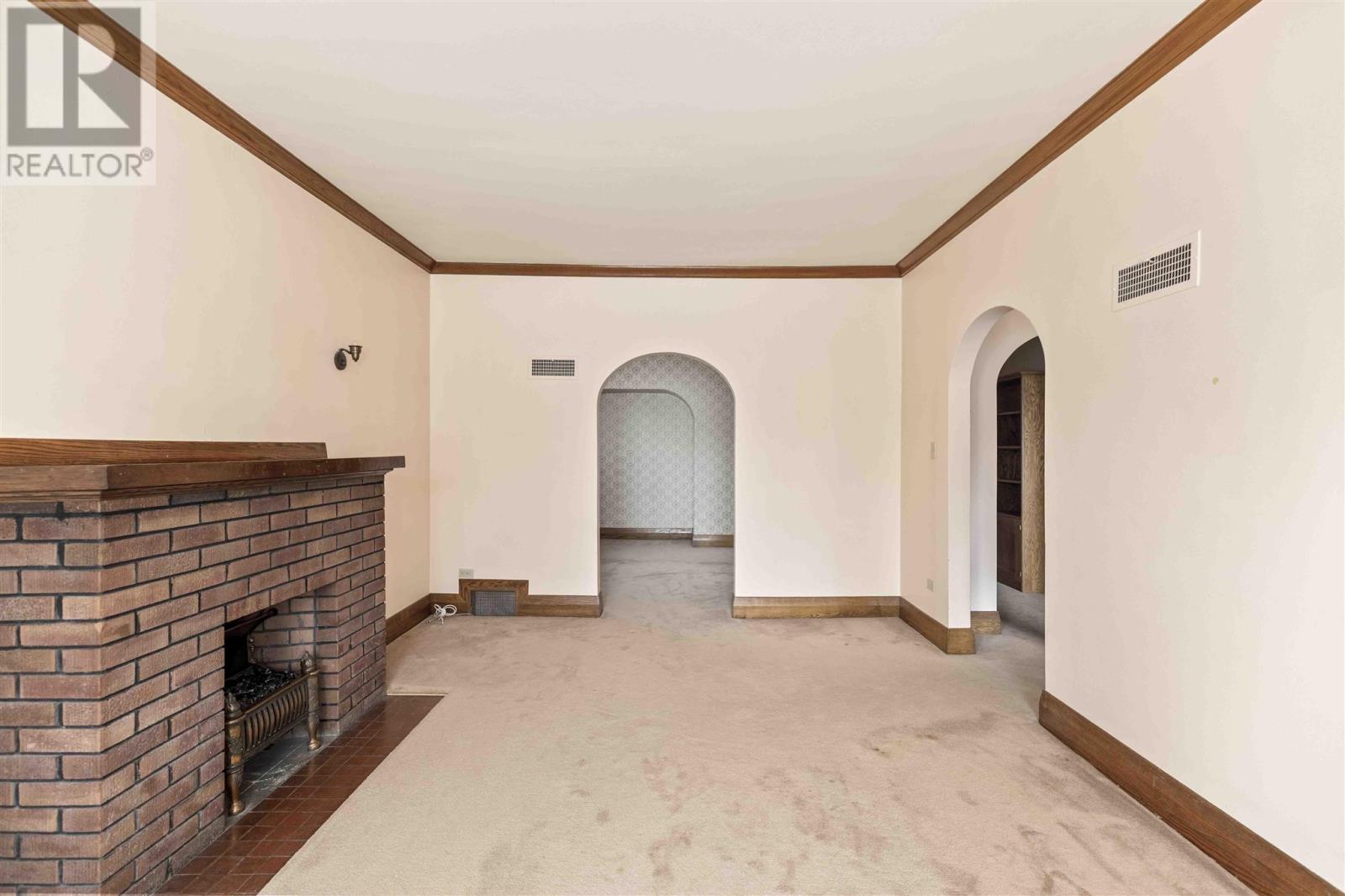 728-730 Wellington St E Property Photo 9