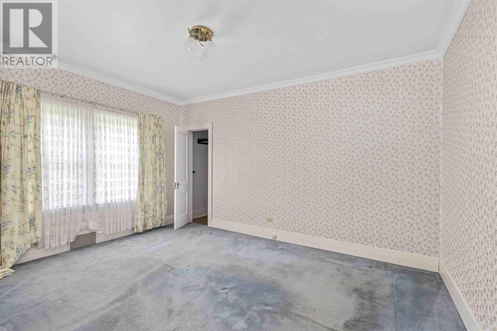 728-730 Wellington St E Property Photo 18