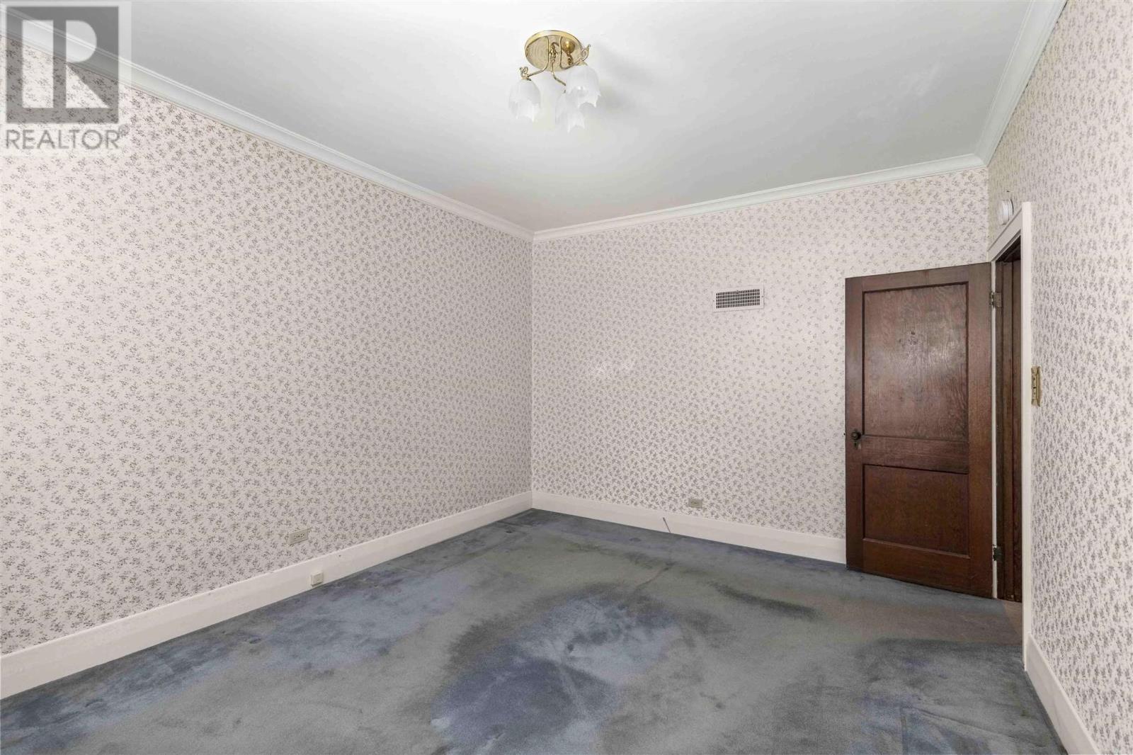 728-730 Wellington St E Property Photo 19