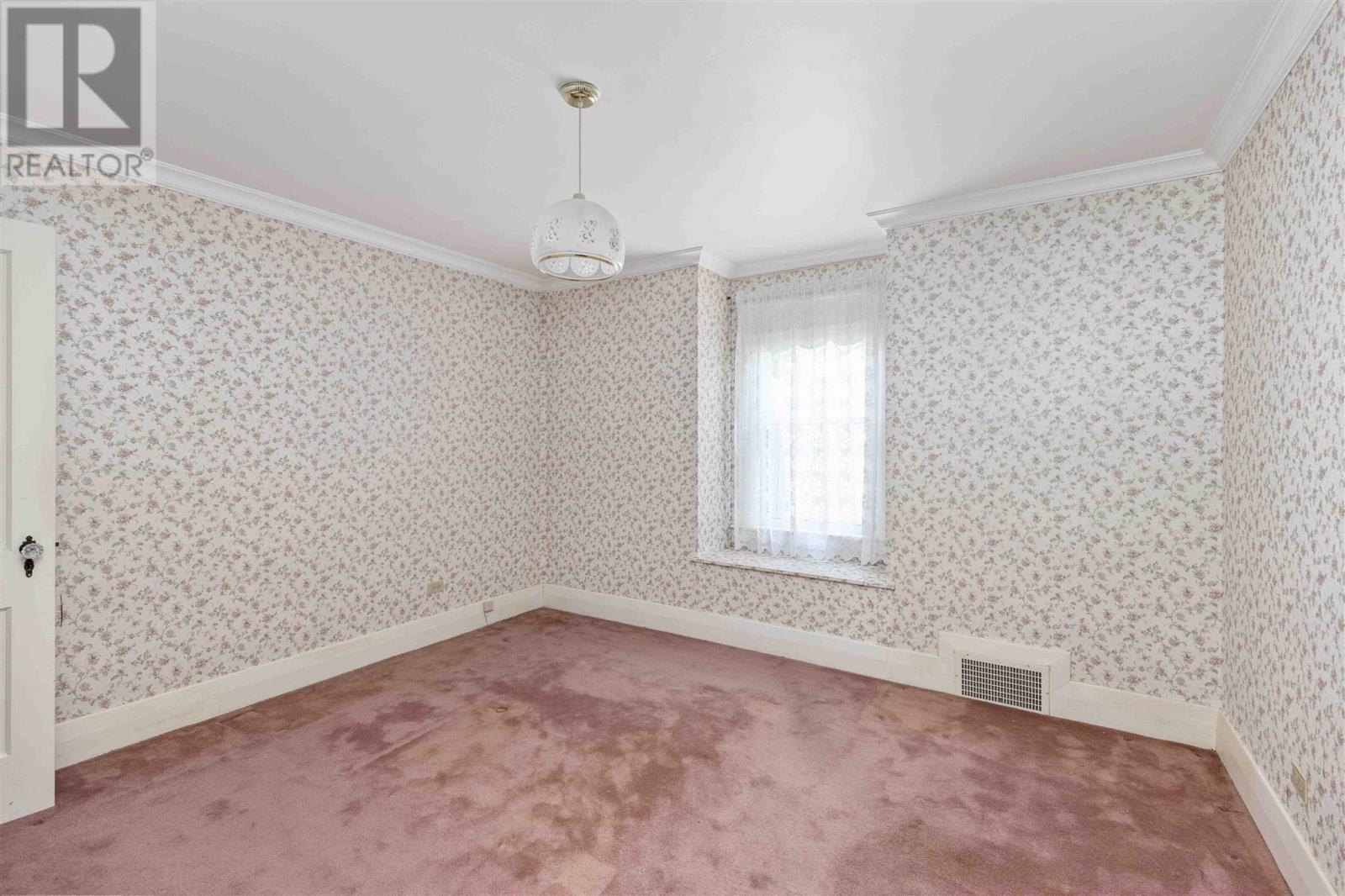 728-730 Wellington St E Property Photo 21