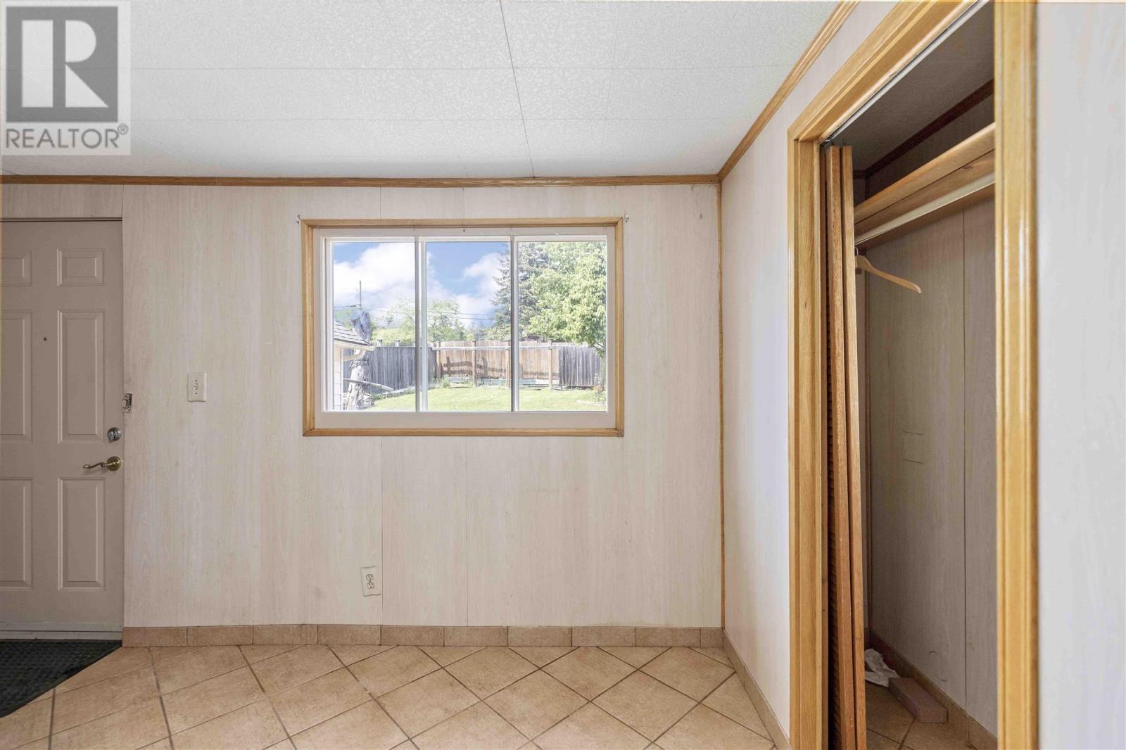 728-730 Wellington St E Property Photo 23