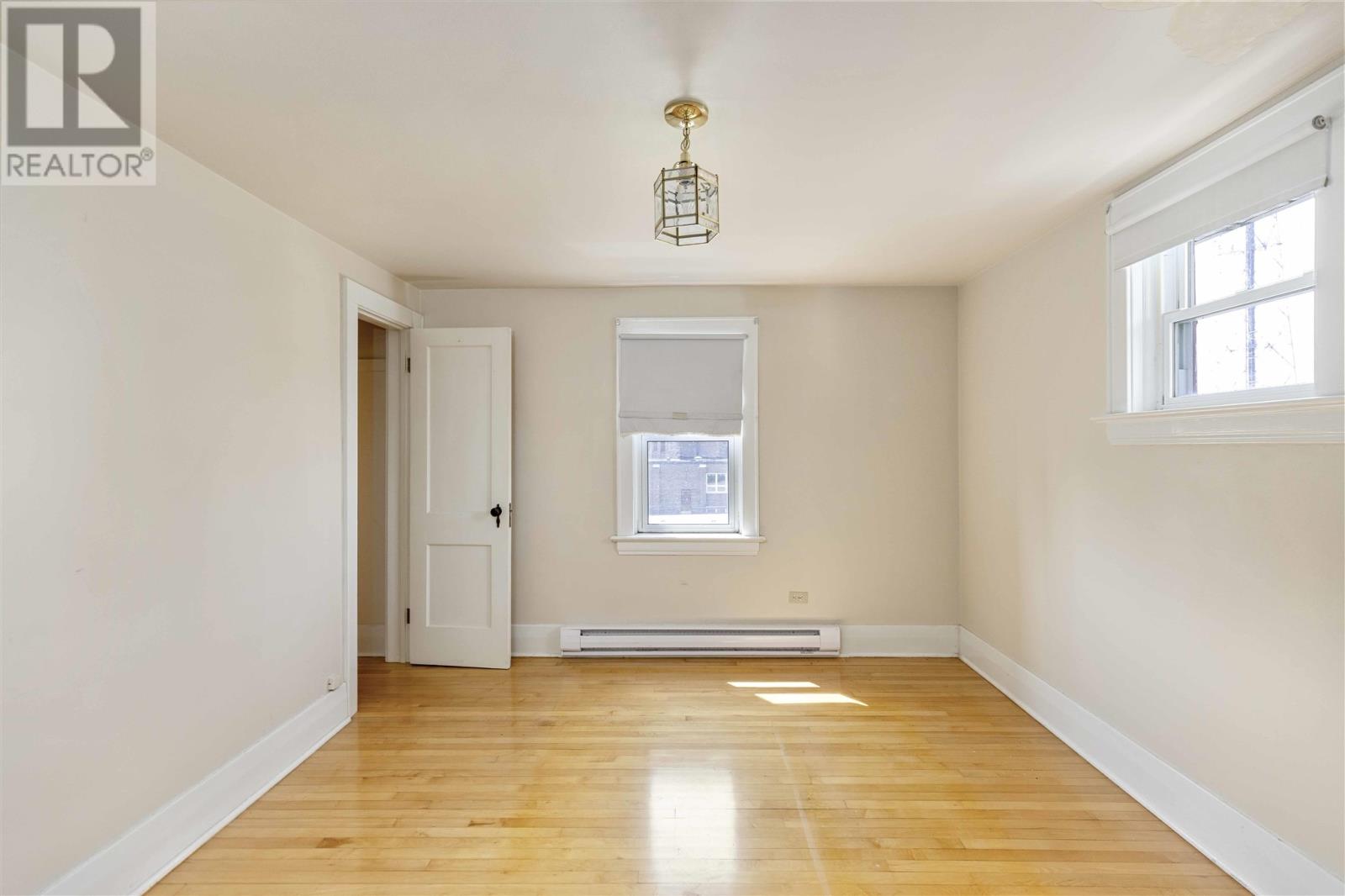 728-730 Wellington St E Property Photo 34