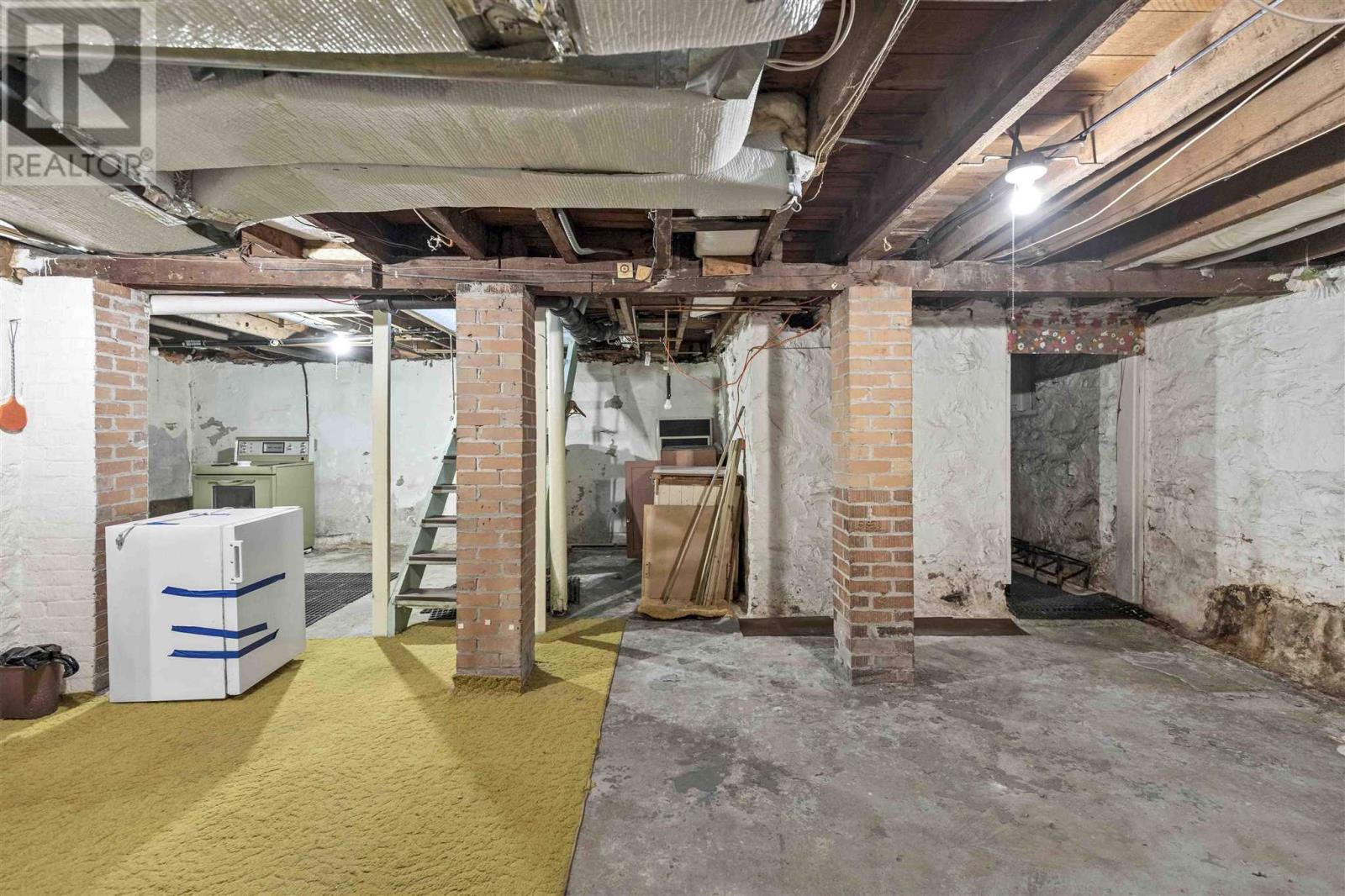 728-730 Wellington St E Property Photo 40