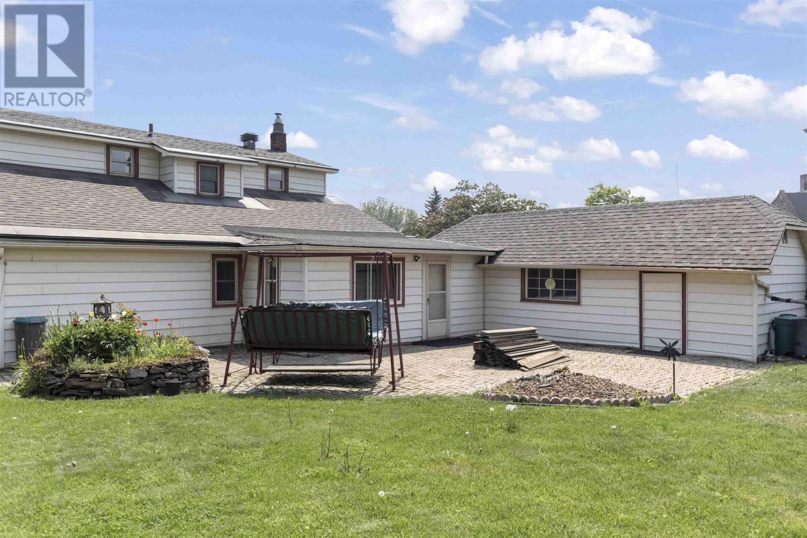 728-730 Wellington St E Property Photo 46