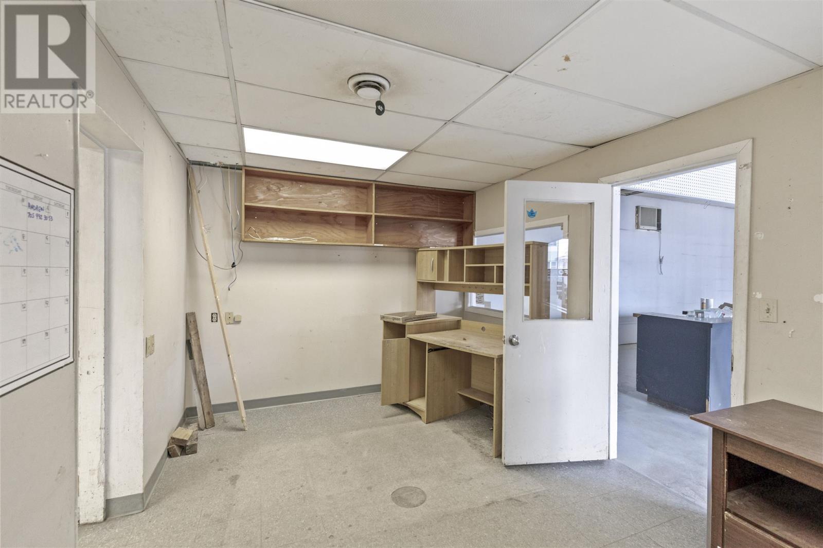 41 Albert St W Property Photo 12