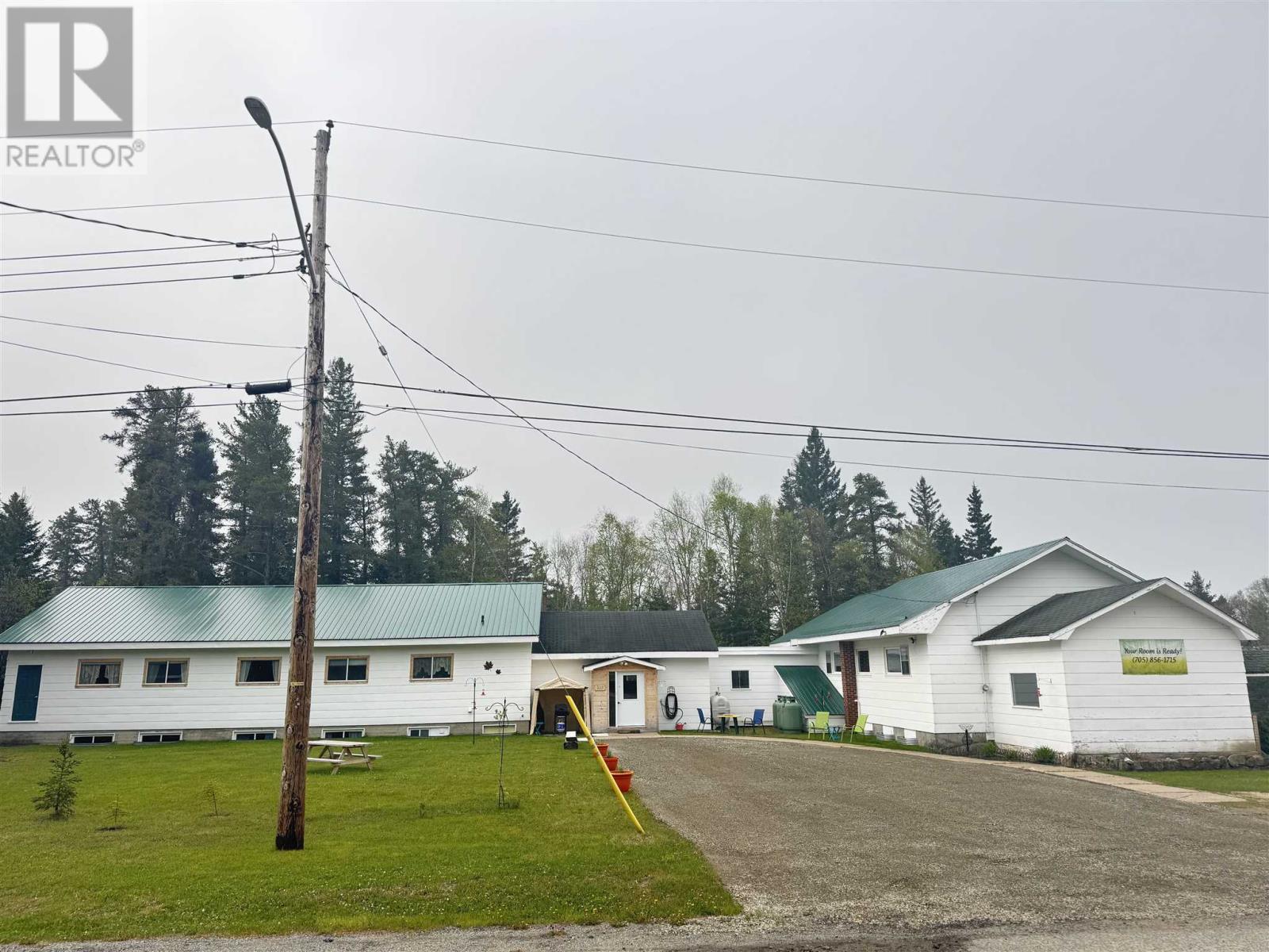 323 Hardy Ave Property Photo 1