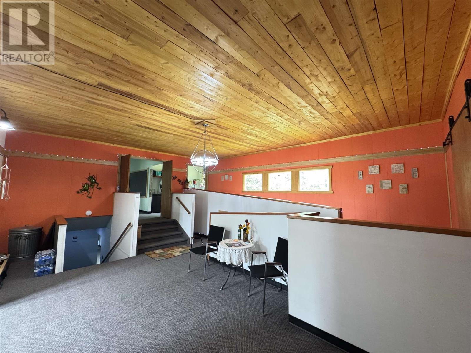 323 Hardy Ave Property Photo 27