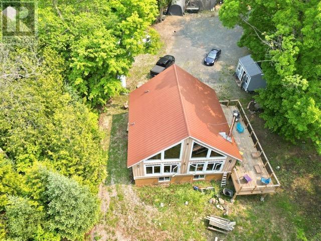 884 Dunlop Shores Rd Property Photo 3