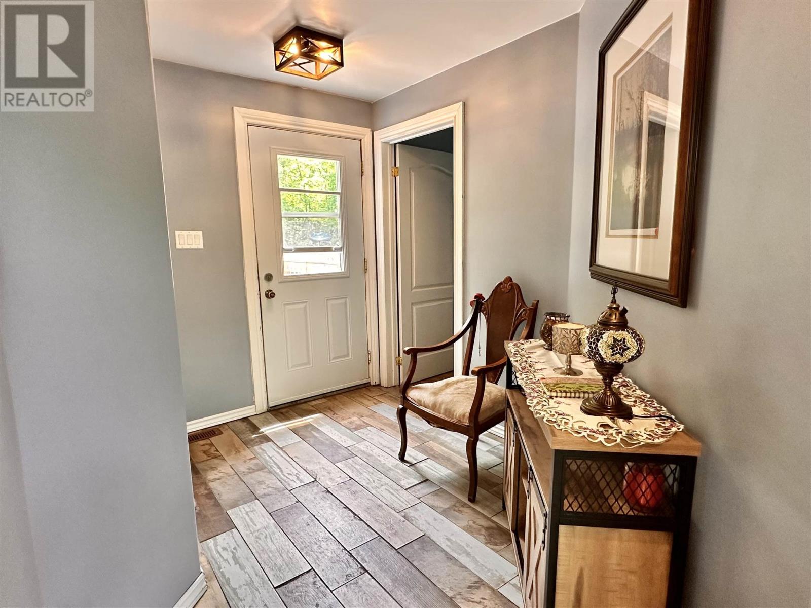 884 Dunlop Shores Rd Property Photo 6