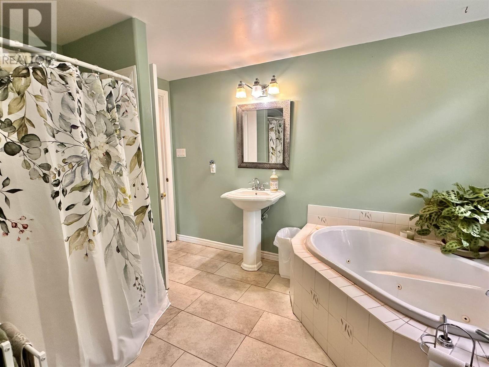 884 Dunlop Shores Rd Property Photo 29