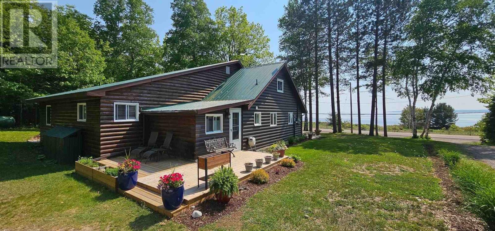 10366 Highway 17 N Property Photo 1