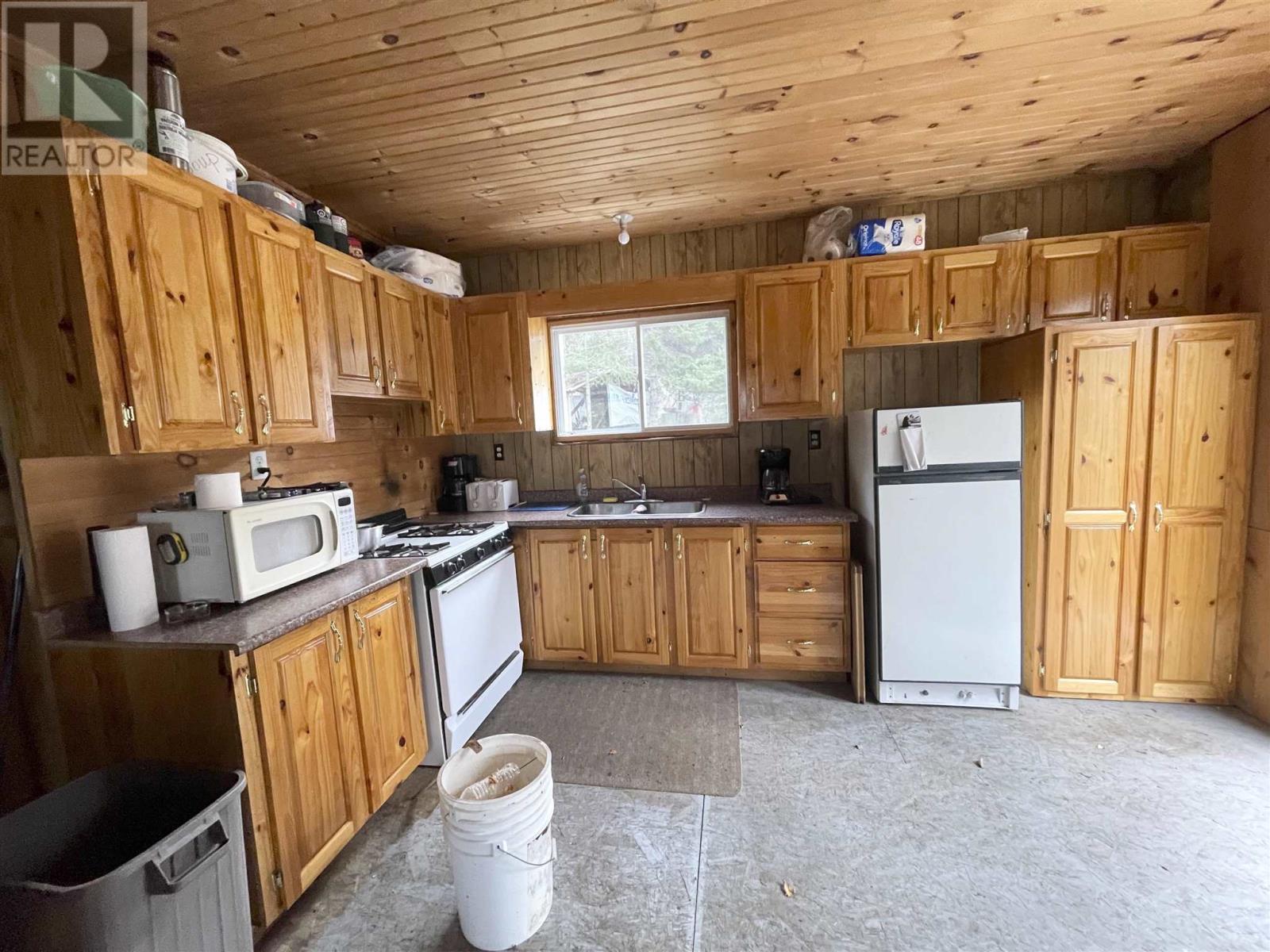 Pcl M1074 Five Mile Lake Property Photo 8