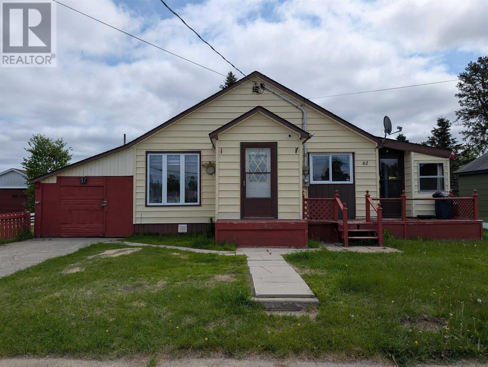 61 Third AVE Property Photo 1