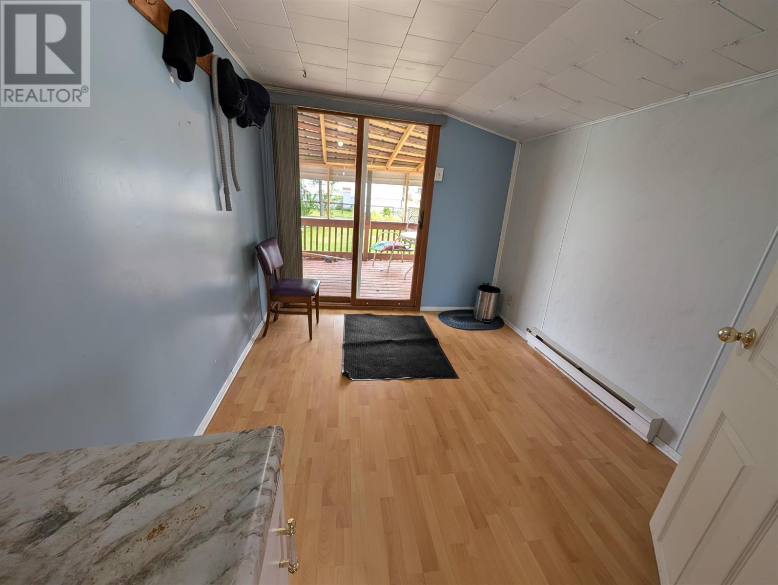 61 Third Ave Property Photo 4