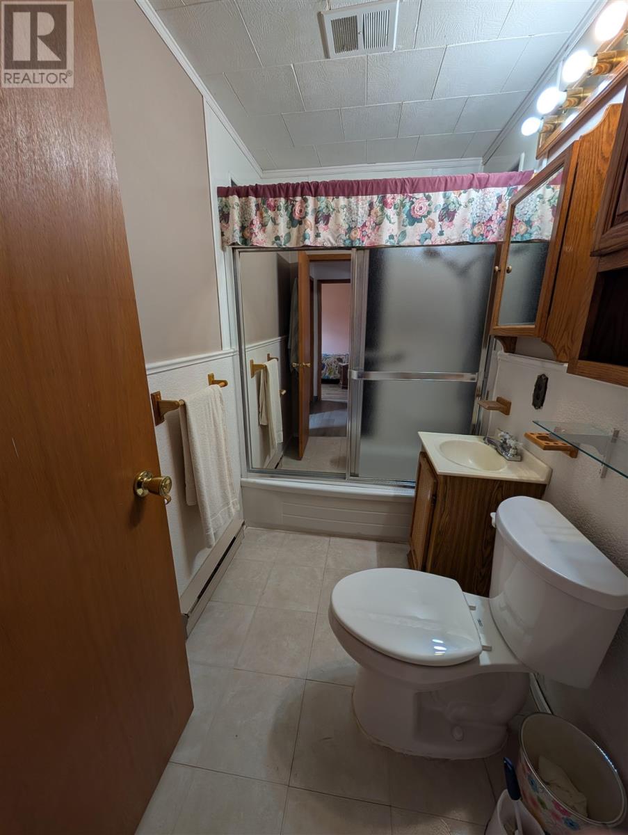 61 Third Ave Property Photo 17