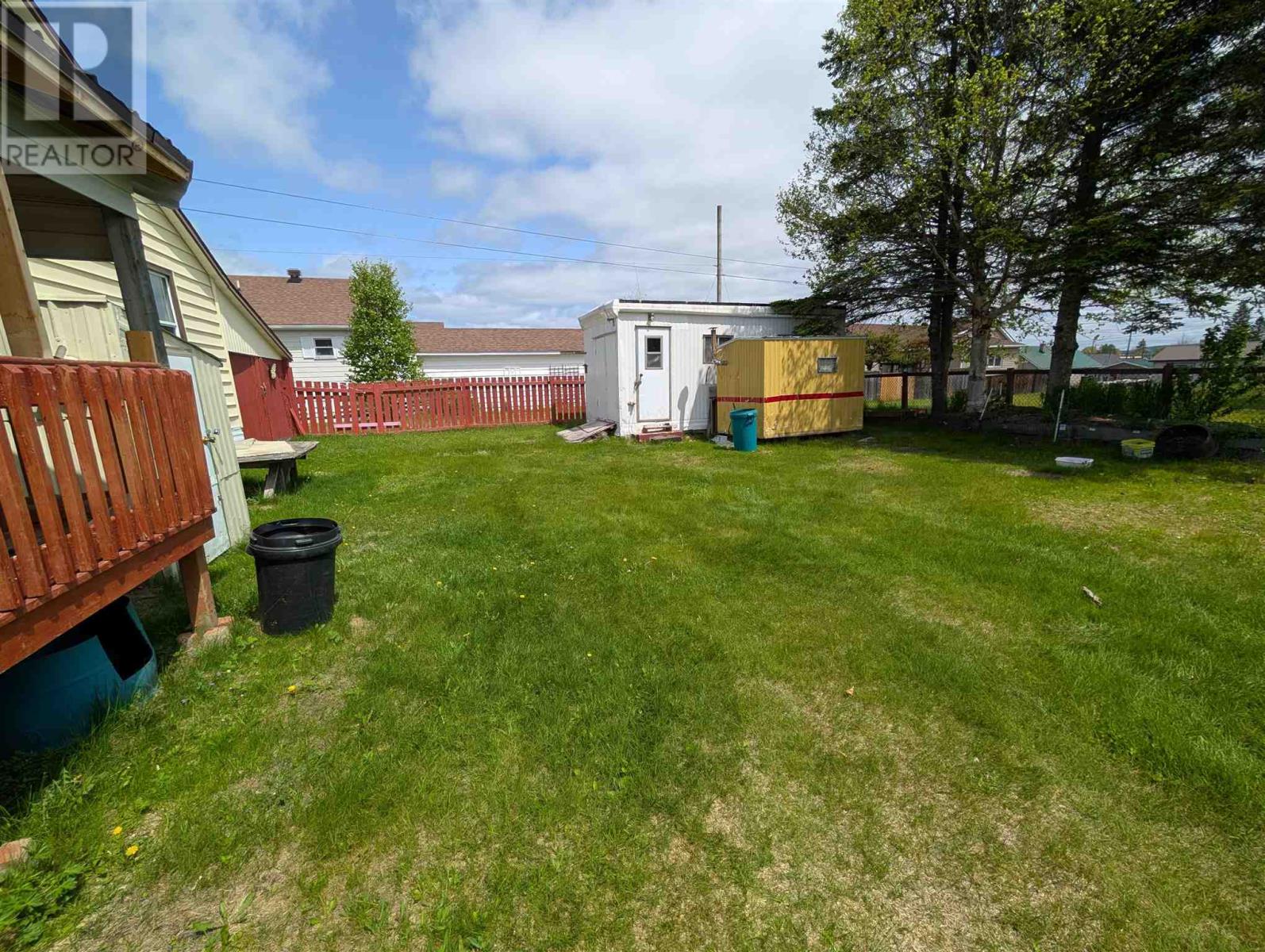 61 Third Ave Property Photo 20