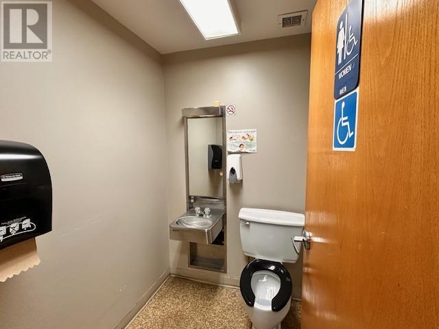 2 Veteran's Way Property Photo 17