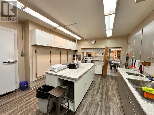 2 Veteran's Way Property Photo 28