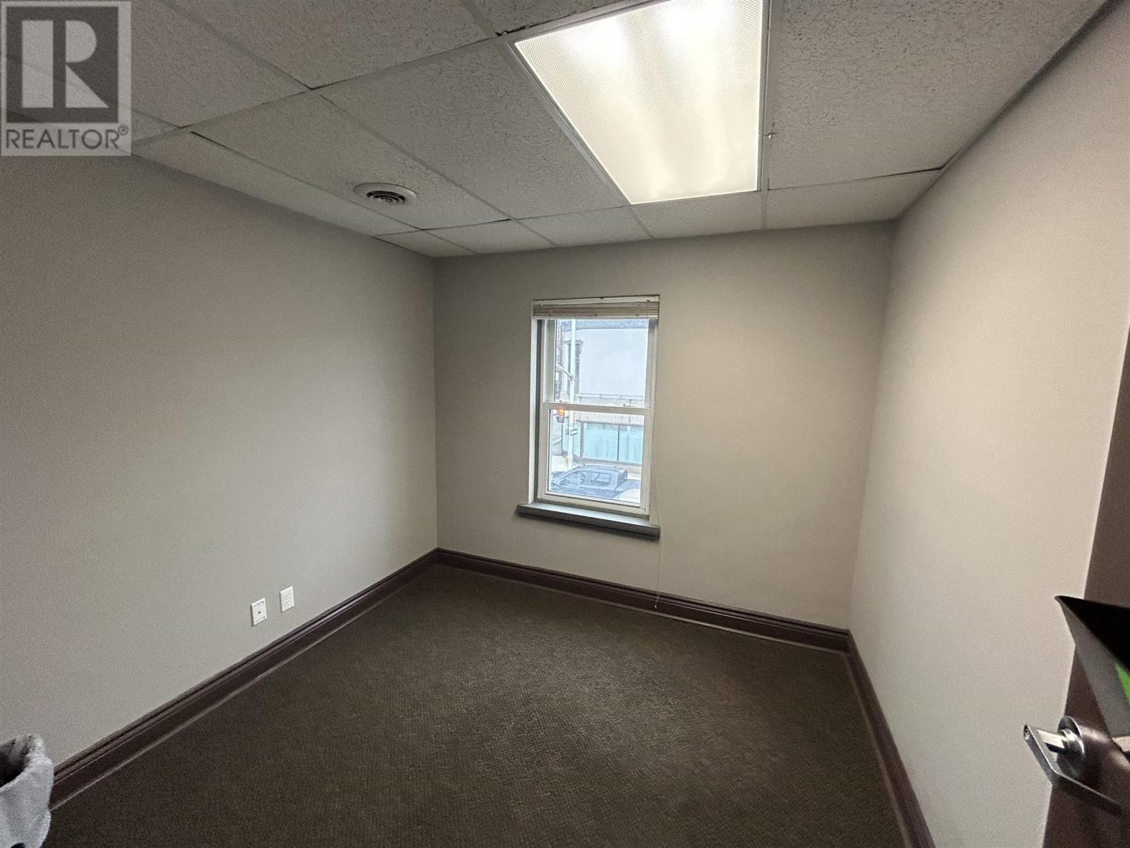 557 Queen St E # 201 Property Photo 9