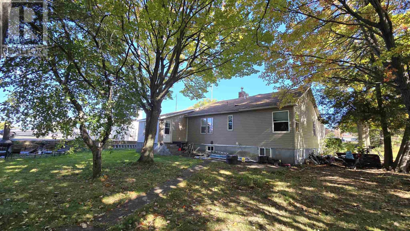 251 & 259 Great Northern Rd Property Photo 27