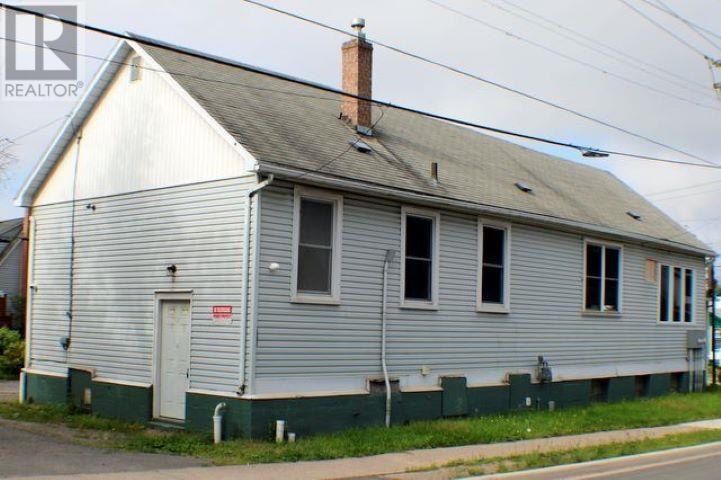 346 North St Property Photo 17